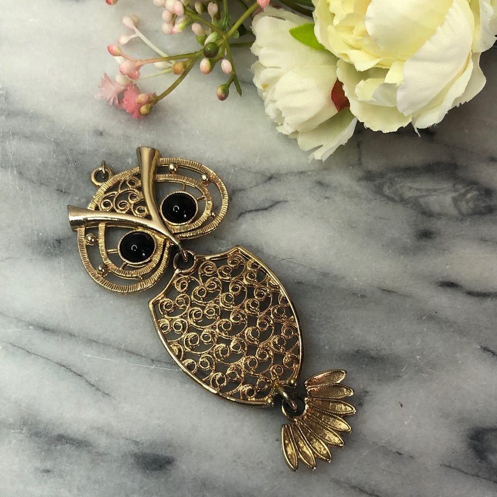 Vintage ‘70s SARAH COVENTRY NITE OWL pendant medallion- no necklace